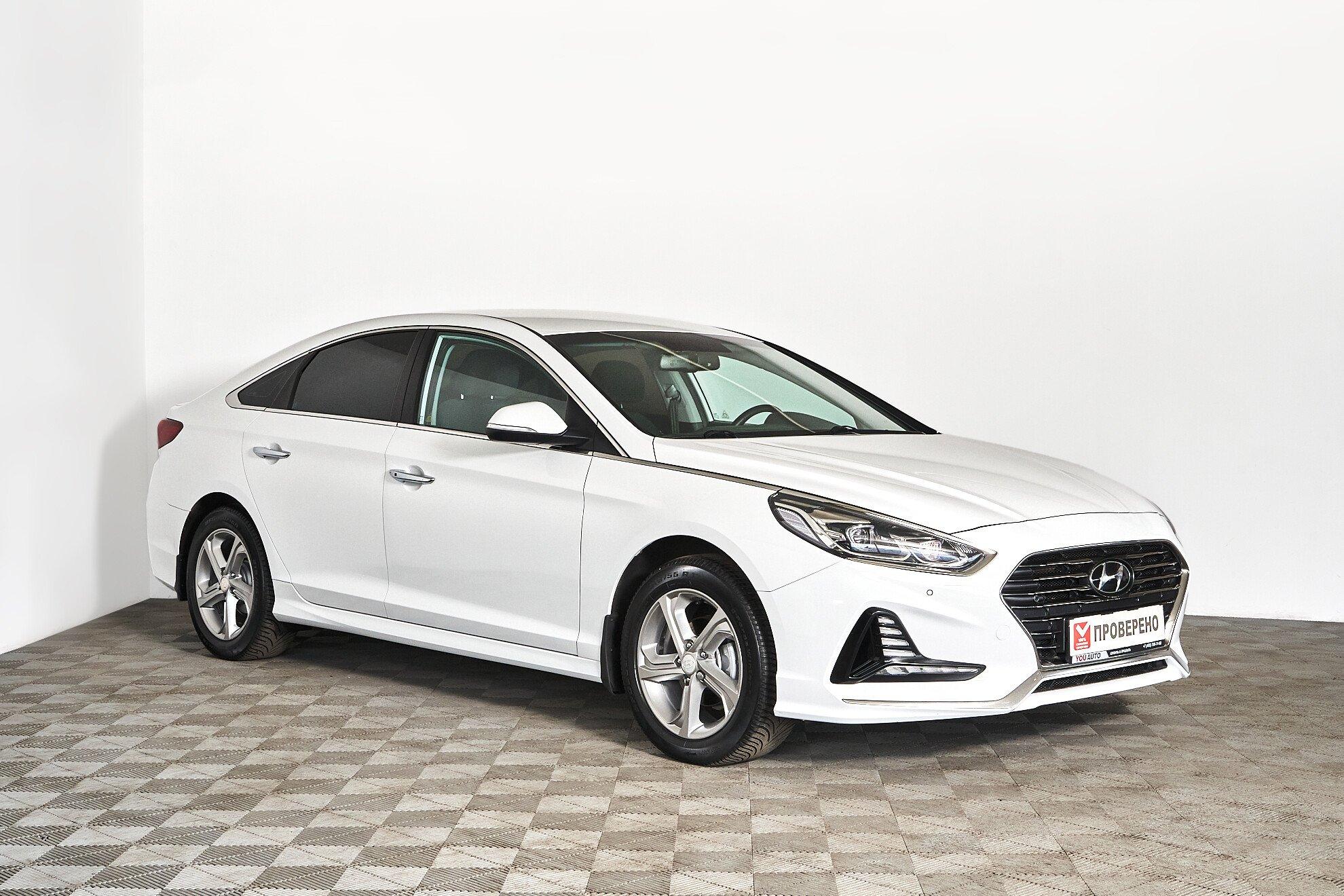Hyundai Sonata 2018, белый