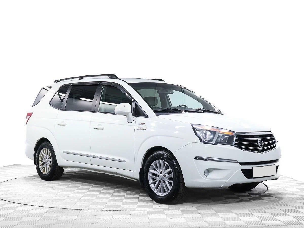 SsangYong Stavic 2018, белый