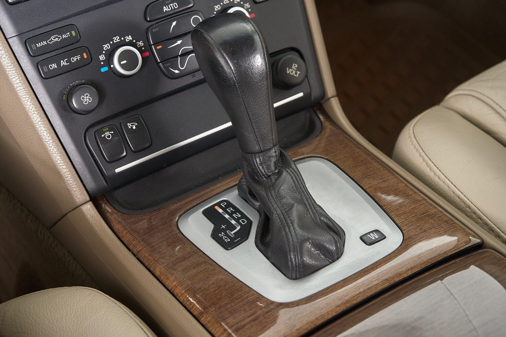 Volvo XC90 2012, зеленый