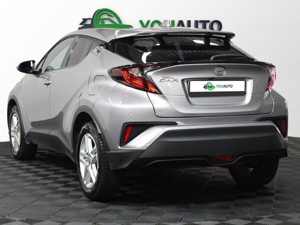 Toyota C-HR 2021, серый