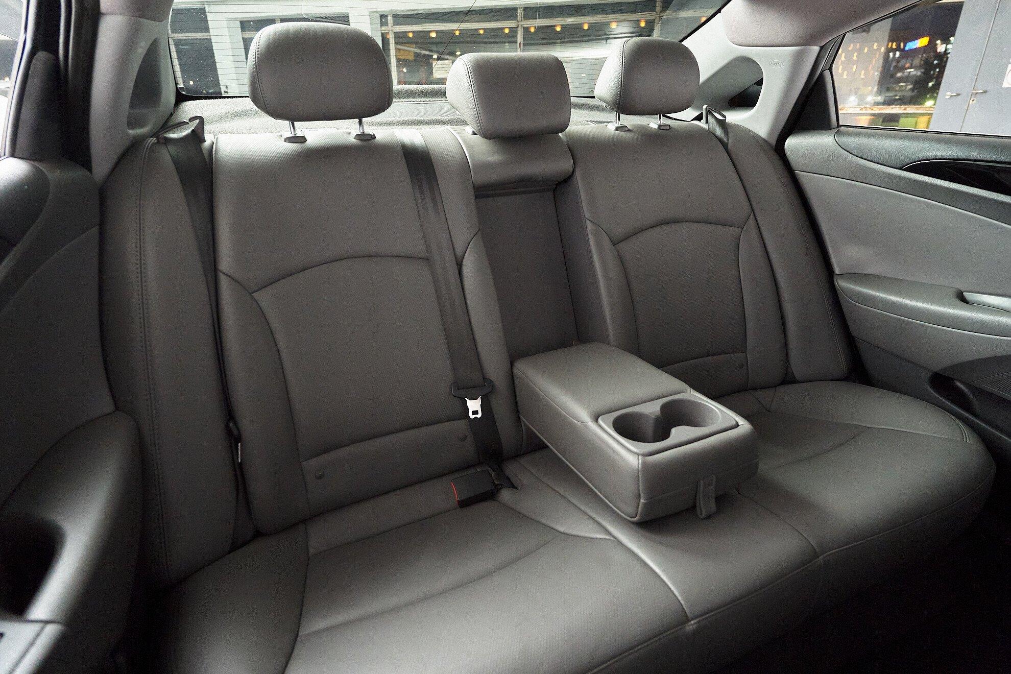 Hyundai Sonata 2011, черный