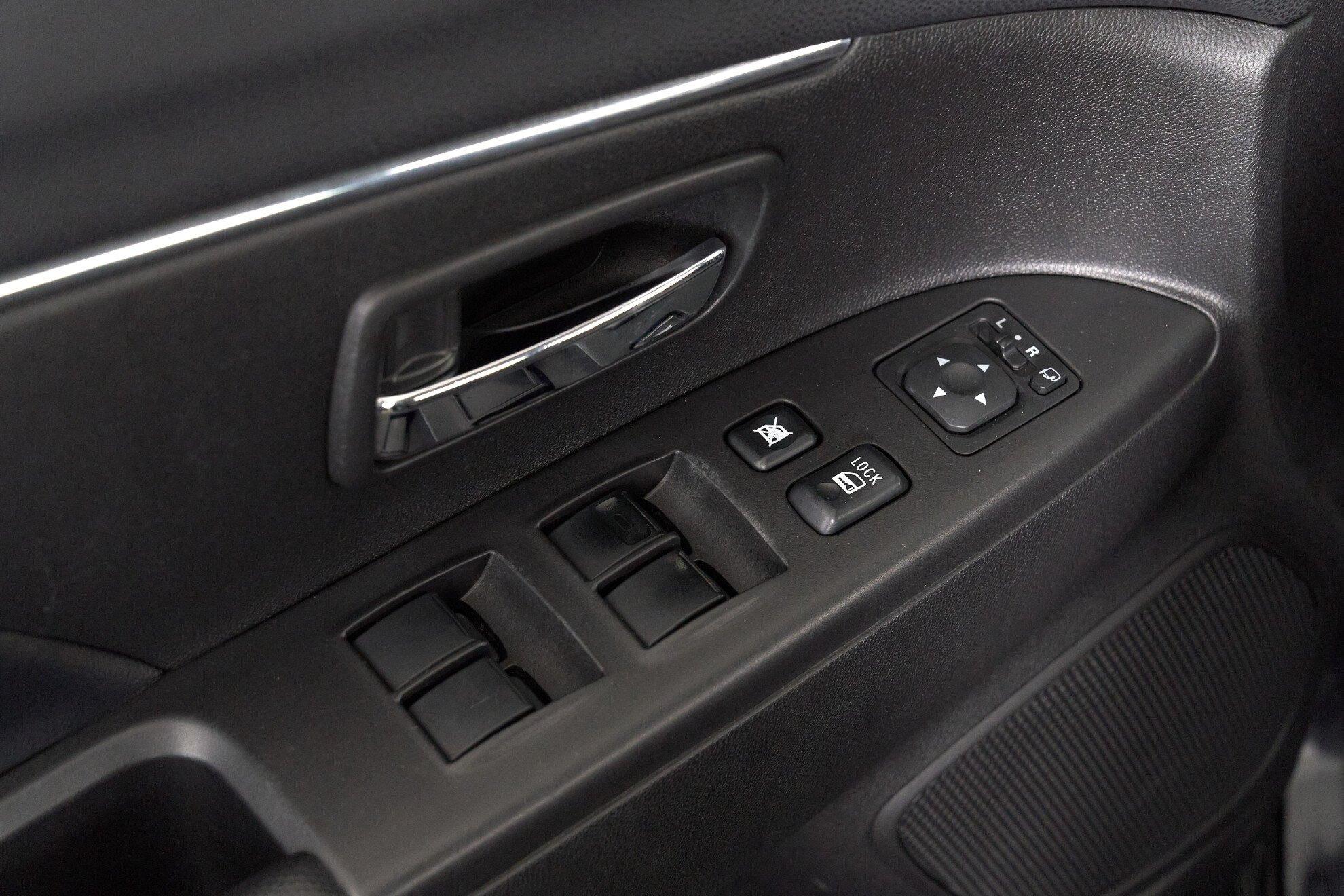 Mitsubishi ASX 2014, черный