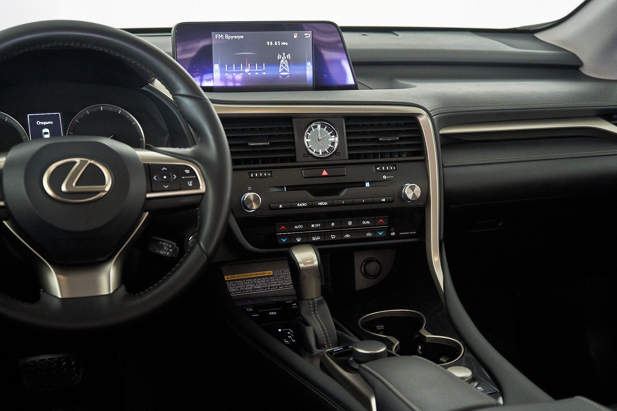 Lexus RX 2019, серый