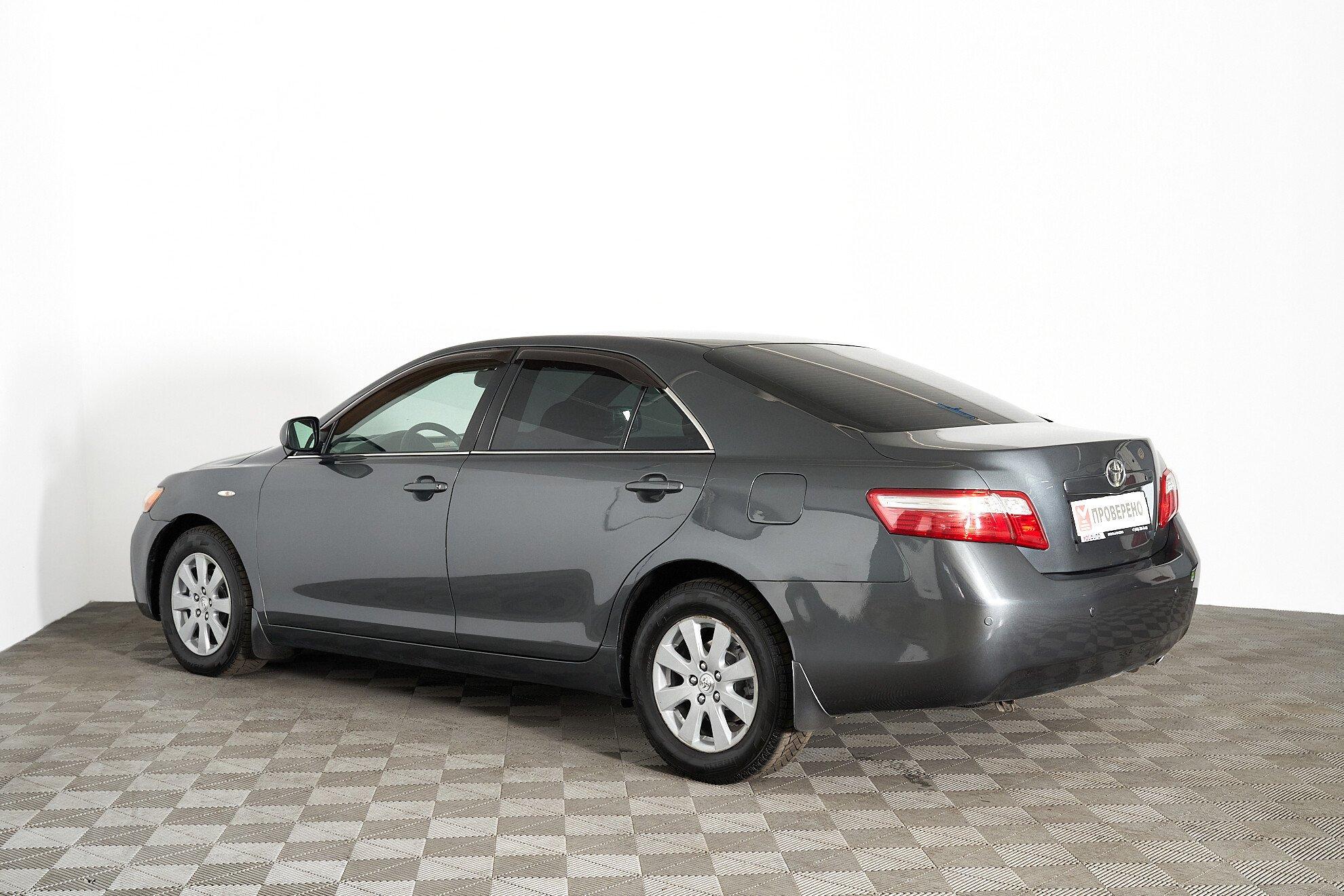 Toyota Camry 2008, серый