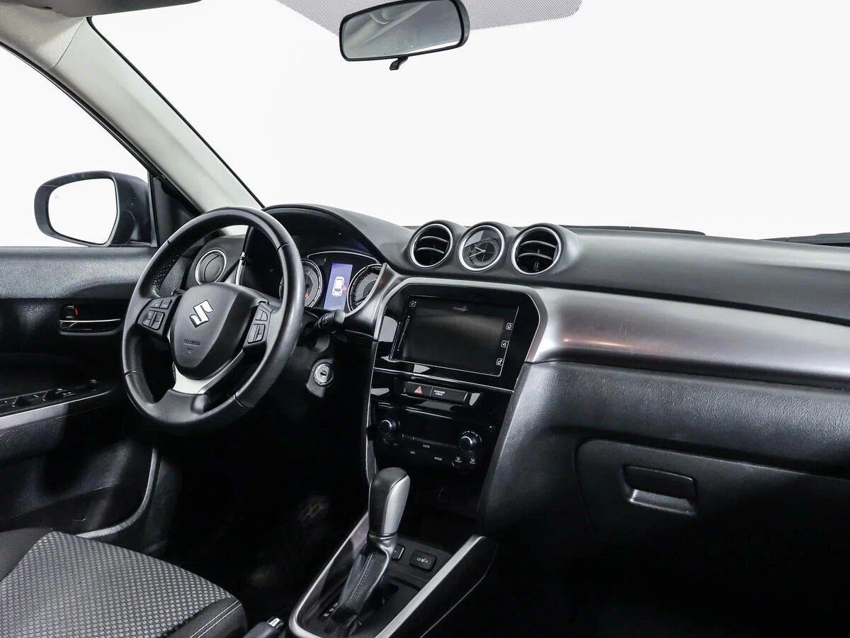 Suzuki Vitara 2021, черный