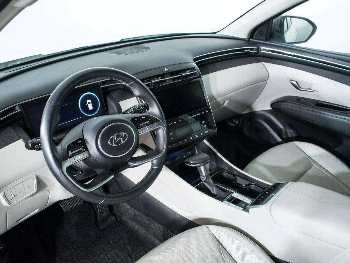 Hyundai Tucson 2021, белый
