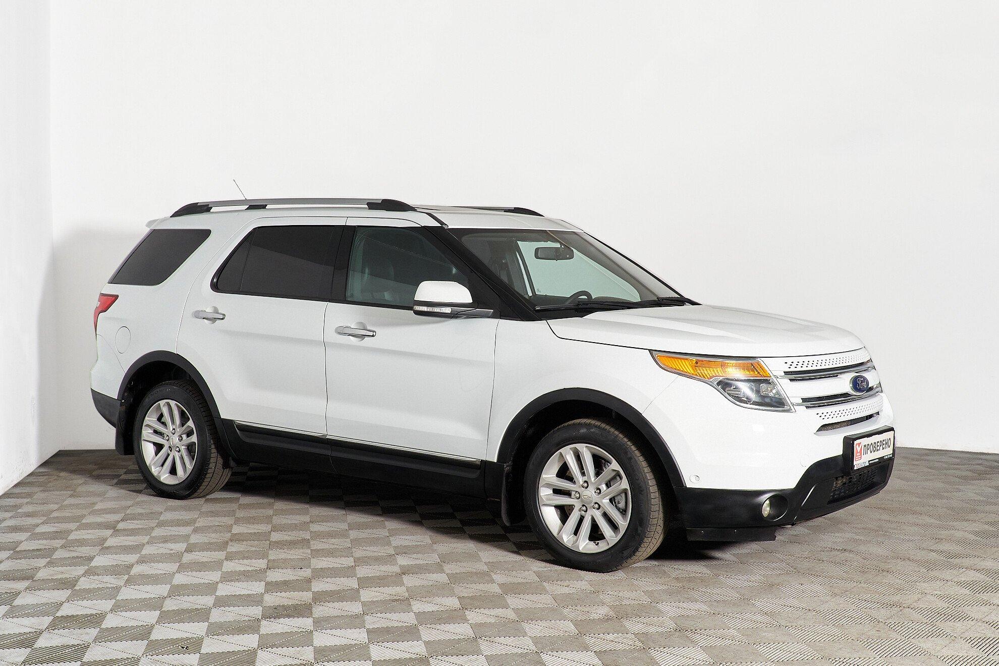 Ford Explorer 2013, белый