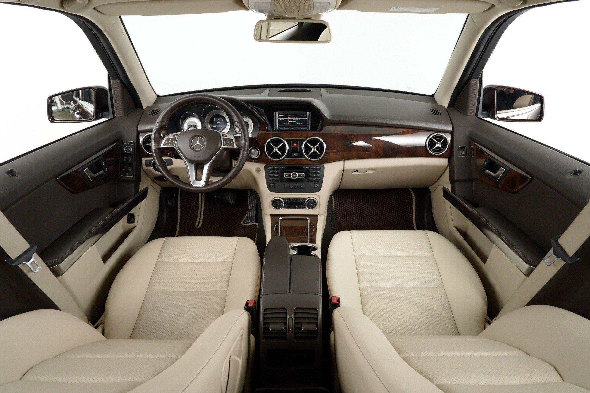Mercedes-Benz GLK-Класс 2013, коричневый