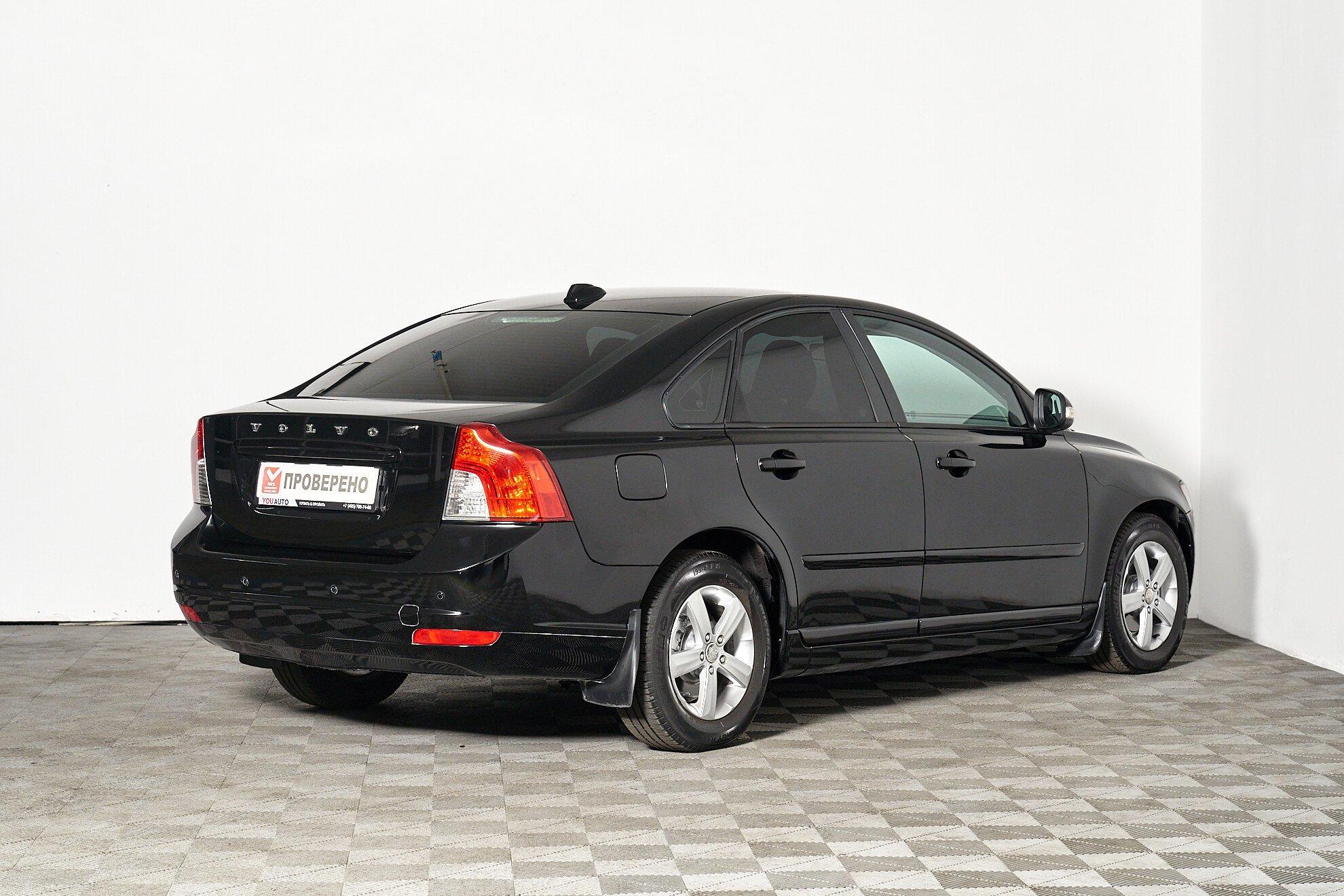 Volvo S40 2012, черный