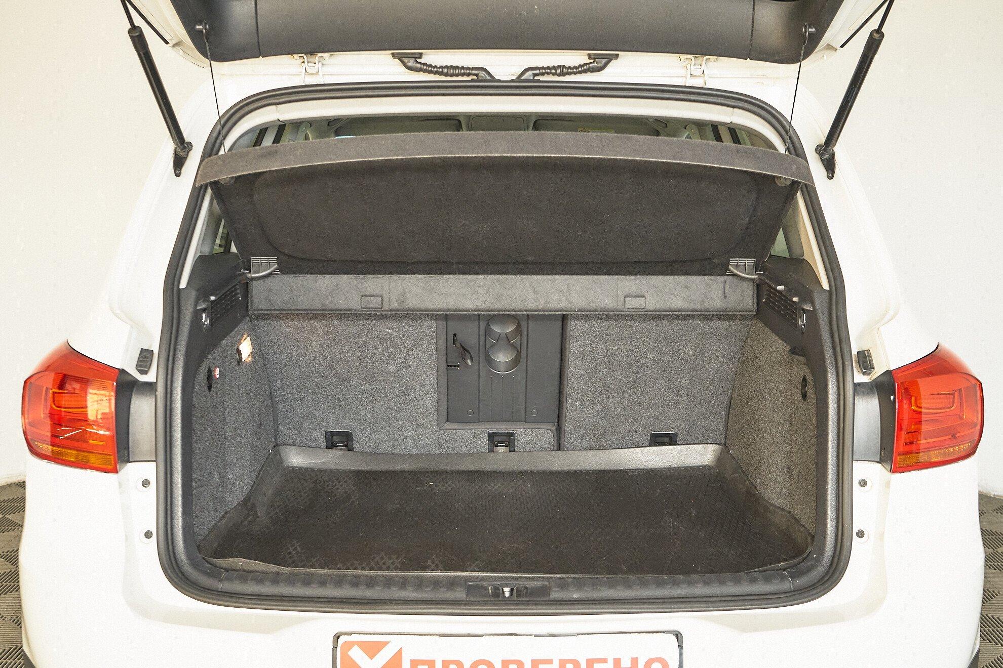 Volkswagen Tiguan 2014, белый