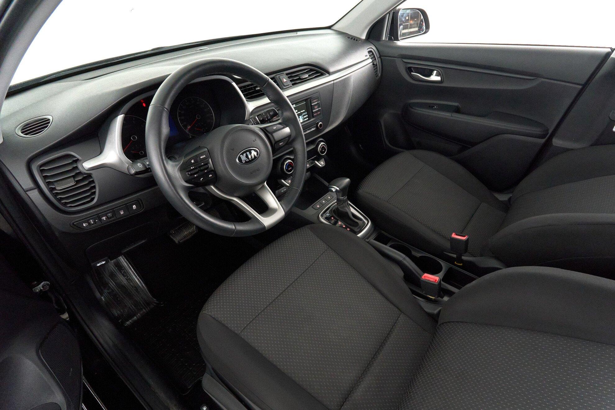 Kia Rio 2021, черный
