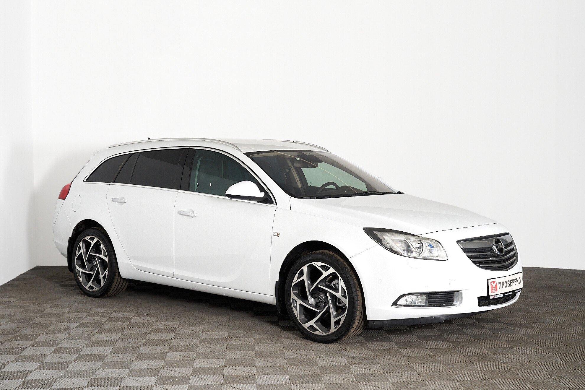 Opel Insignia 2013, белый