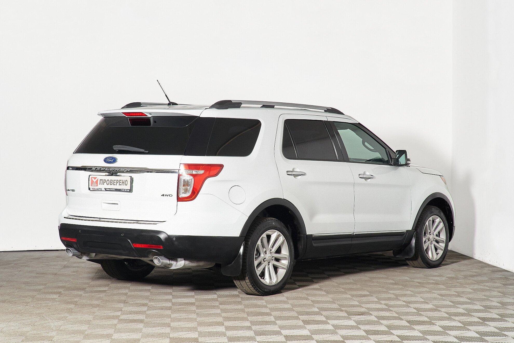 Ford Explorer 2013, белый