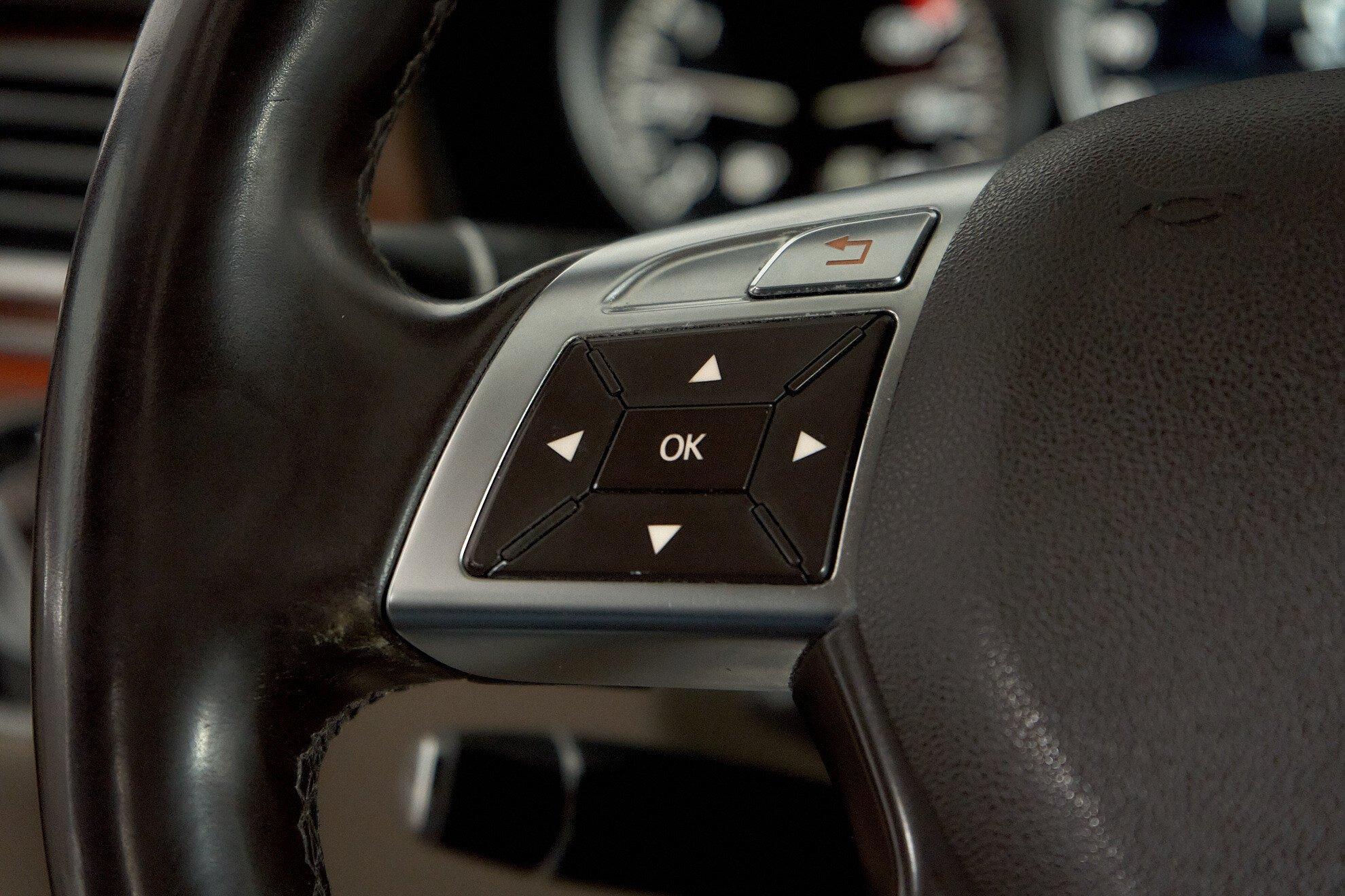 Mercedes-Benz E-Класс 2014, синий
