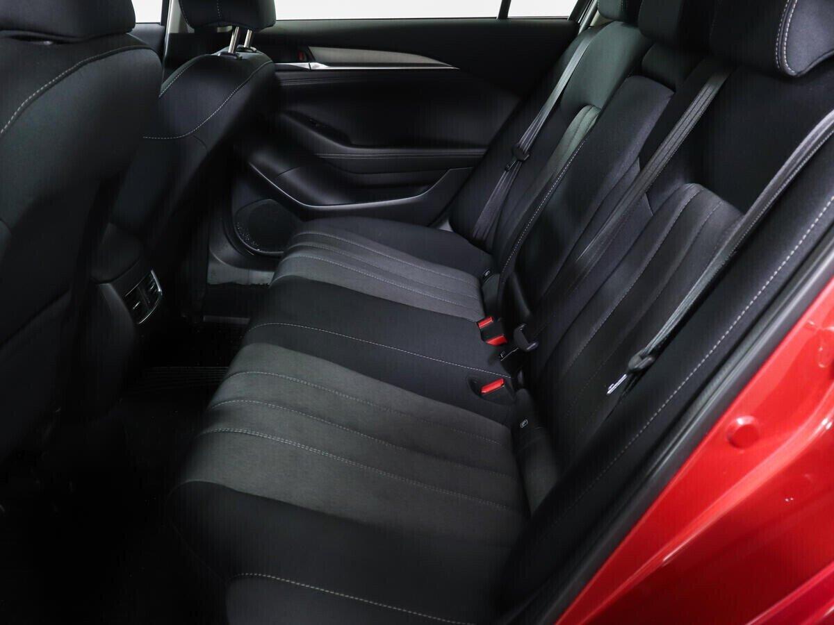 Mazda 6 2019, красный