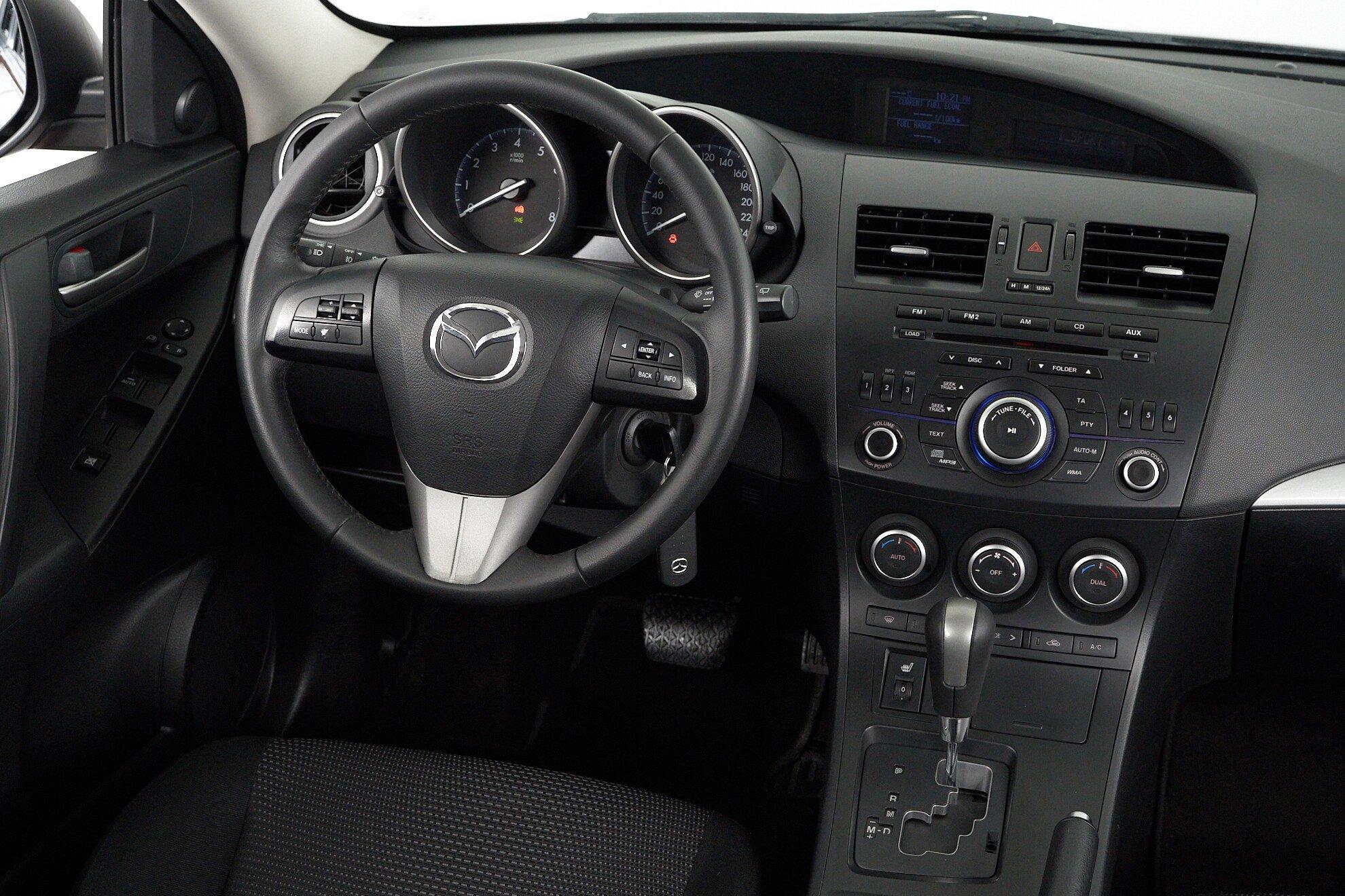 Mazda 3 2012, коричневый