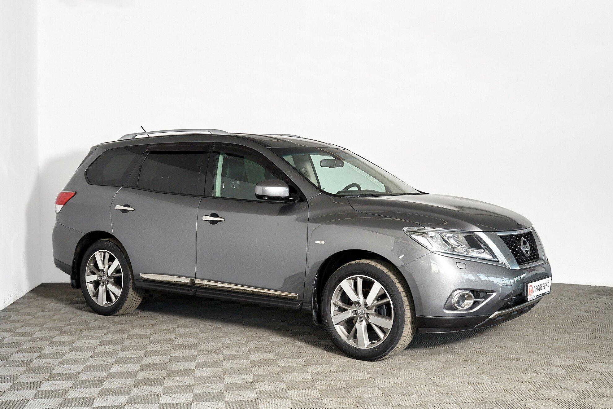 Nissan Pathfinder 2014, серый