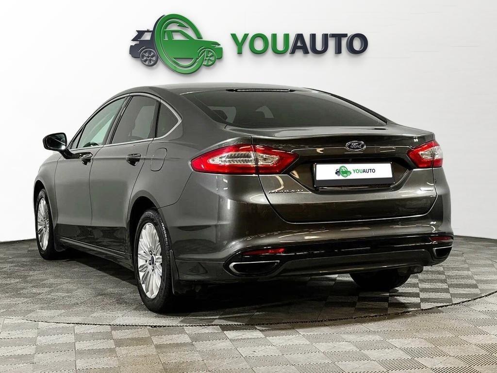 Ford Mondeo 2018, серый