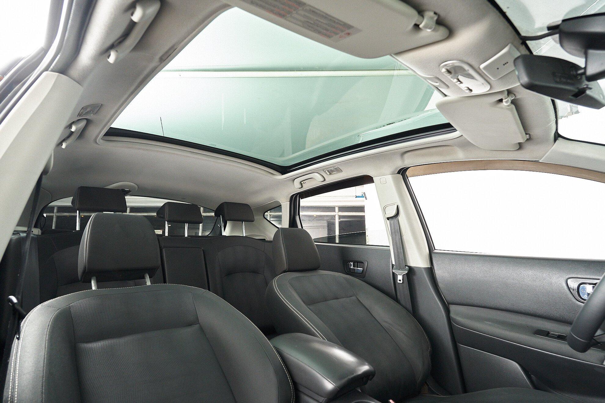 Nissan Qashqai 2012, черный