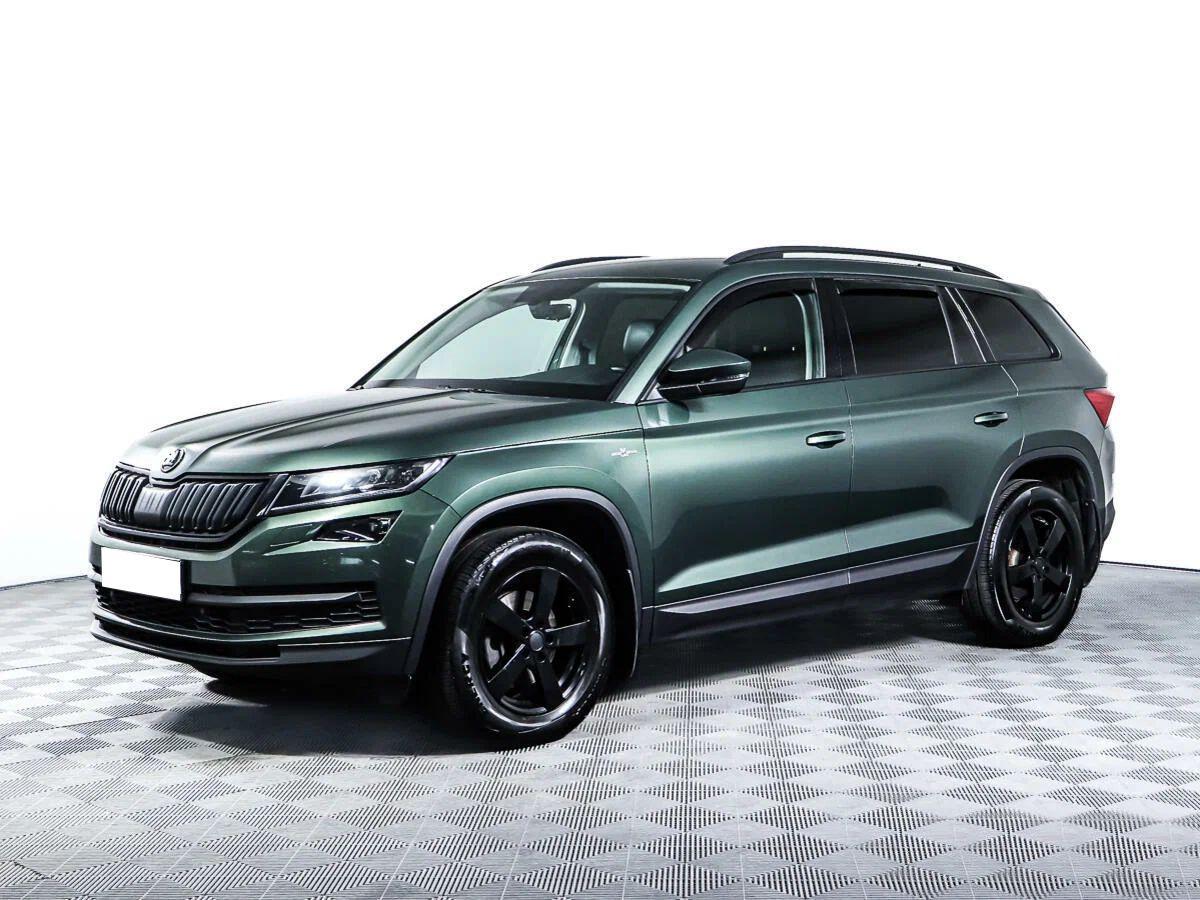 Skoda Kodiaq 2021, зеленый