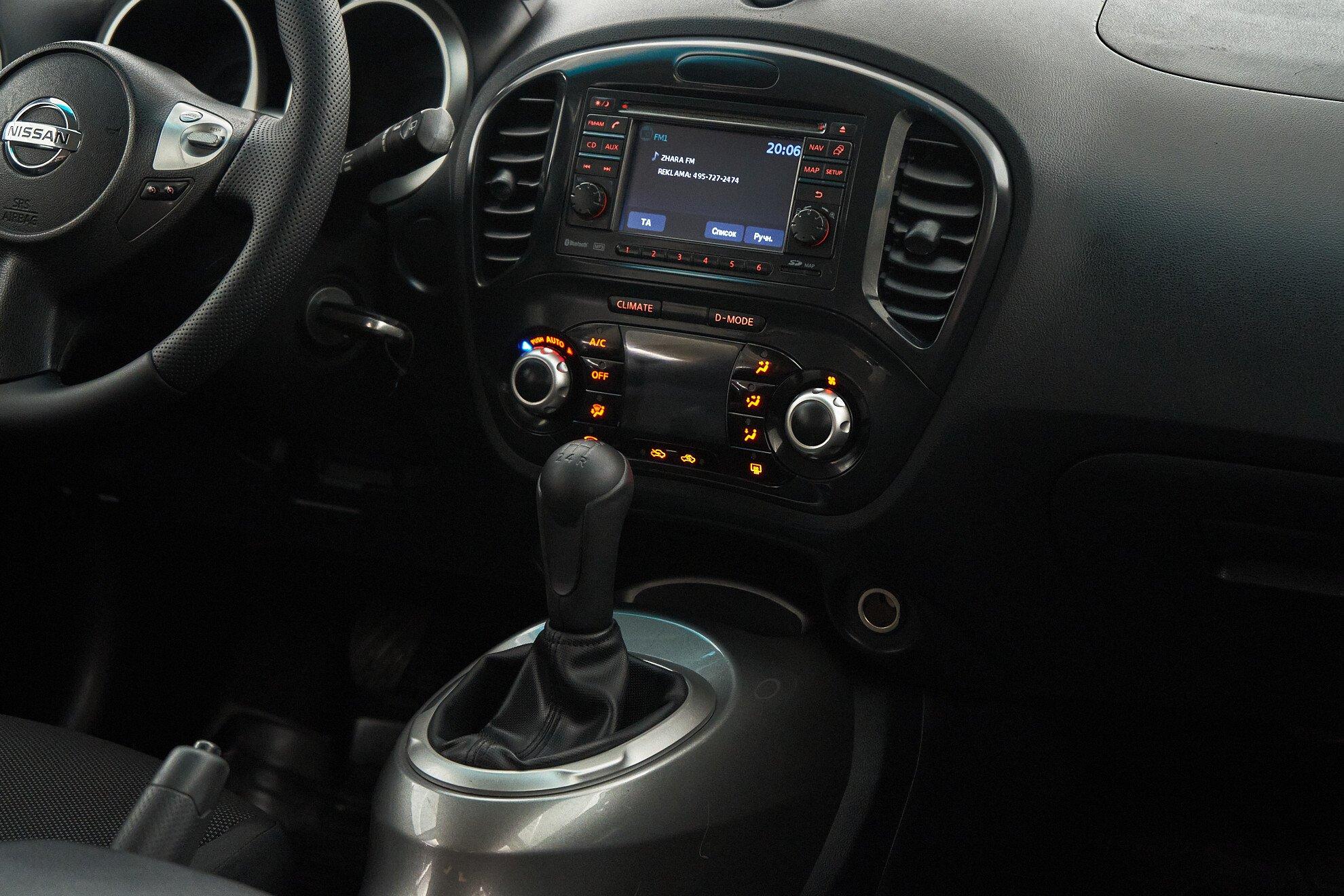 Nissan Juke 2013, серый