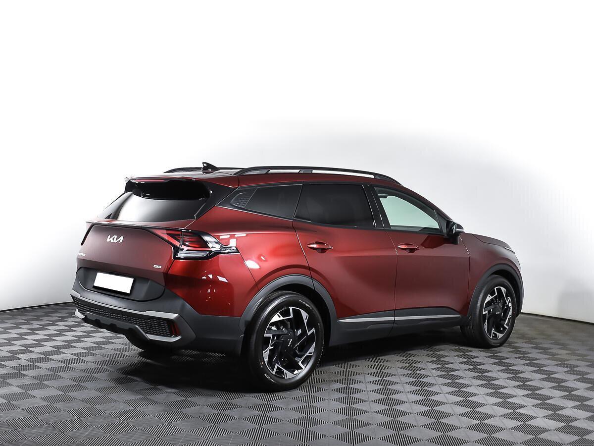 Kia Sportage 2023, красный