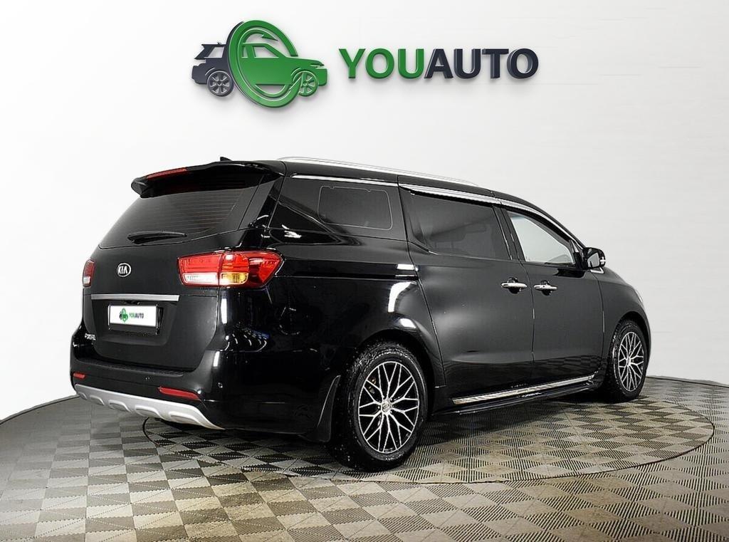 Kia Carnival 2016, черный
