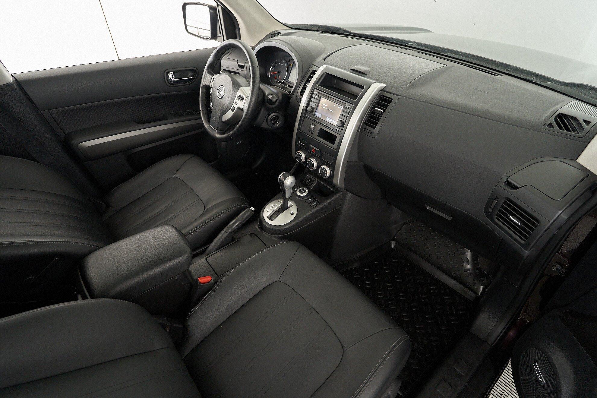 Nissan X-Trail 2014, коричневый