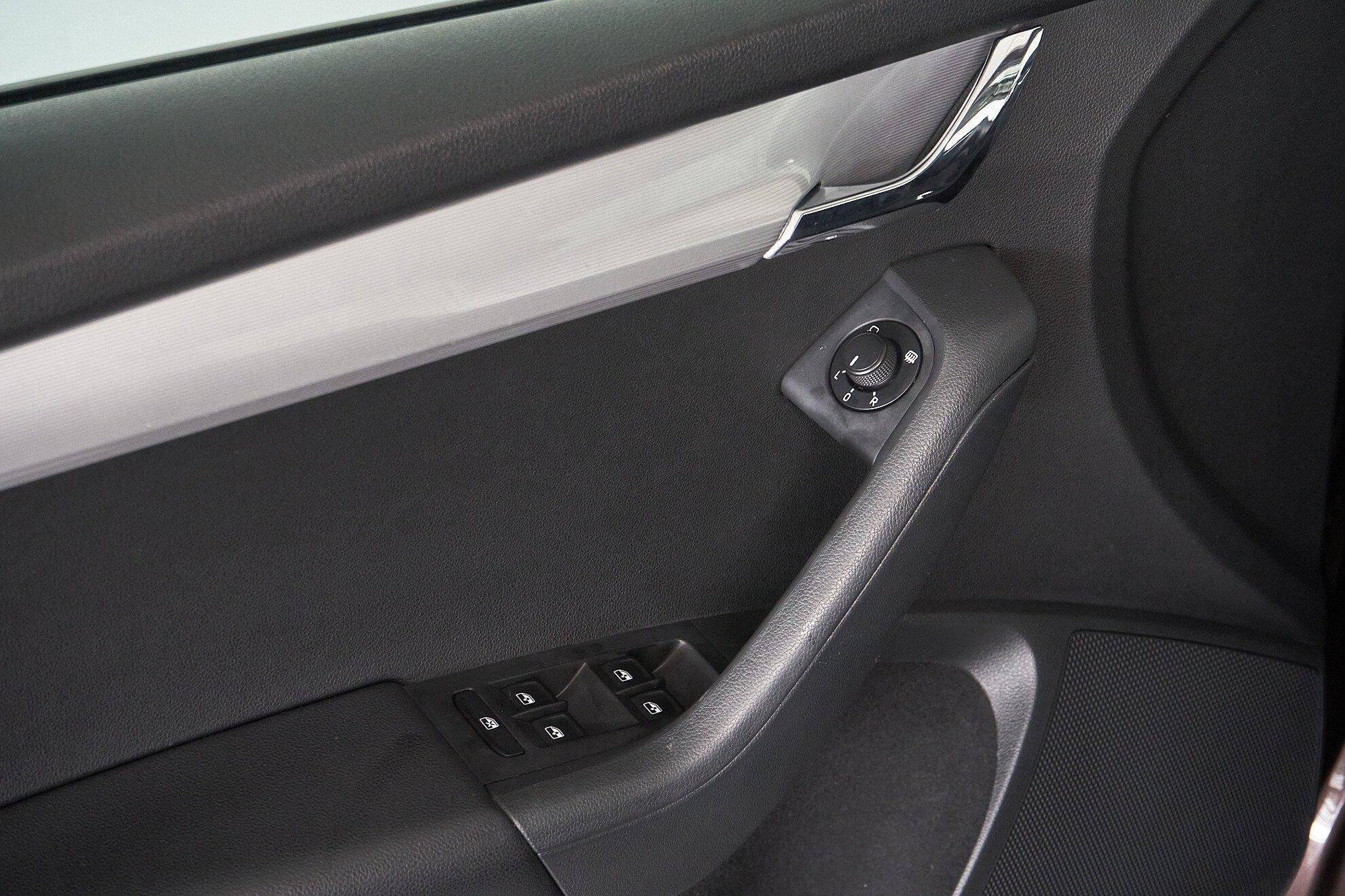Skoda Octavia 2016, коричневый