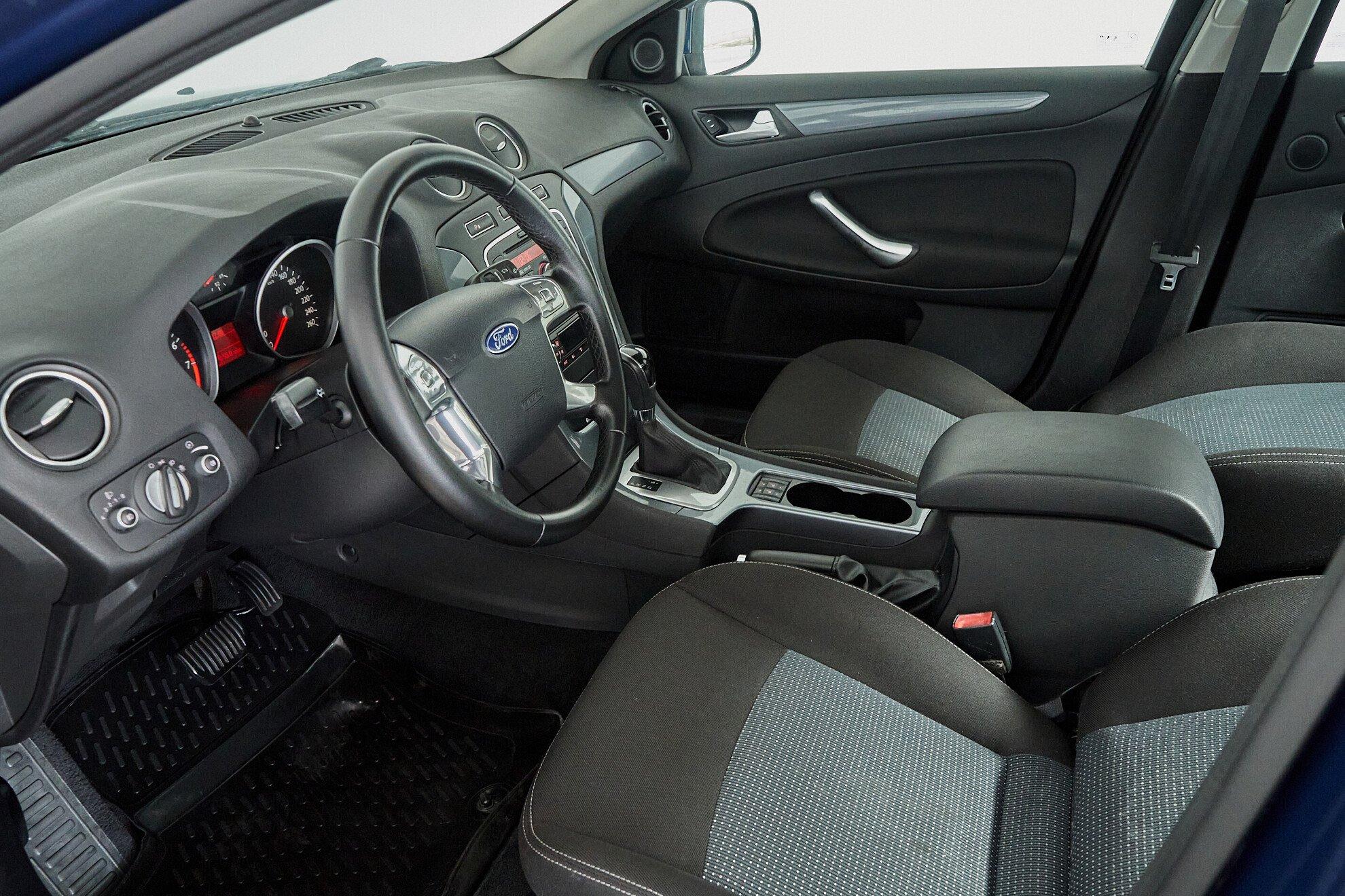 Ford Mondeo 2012, синий