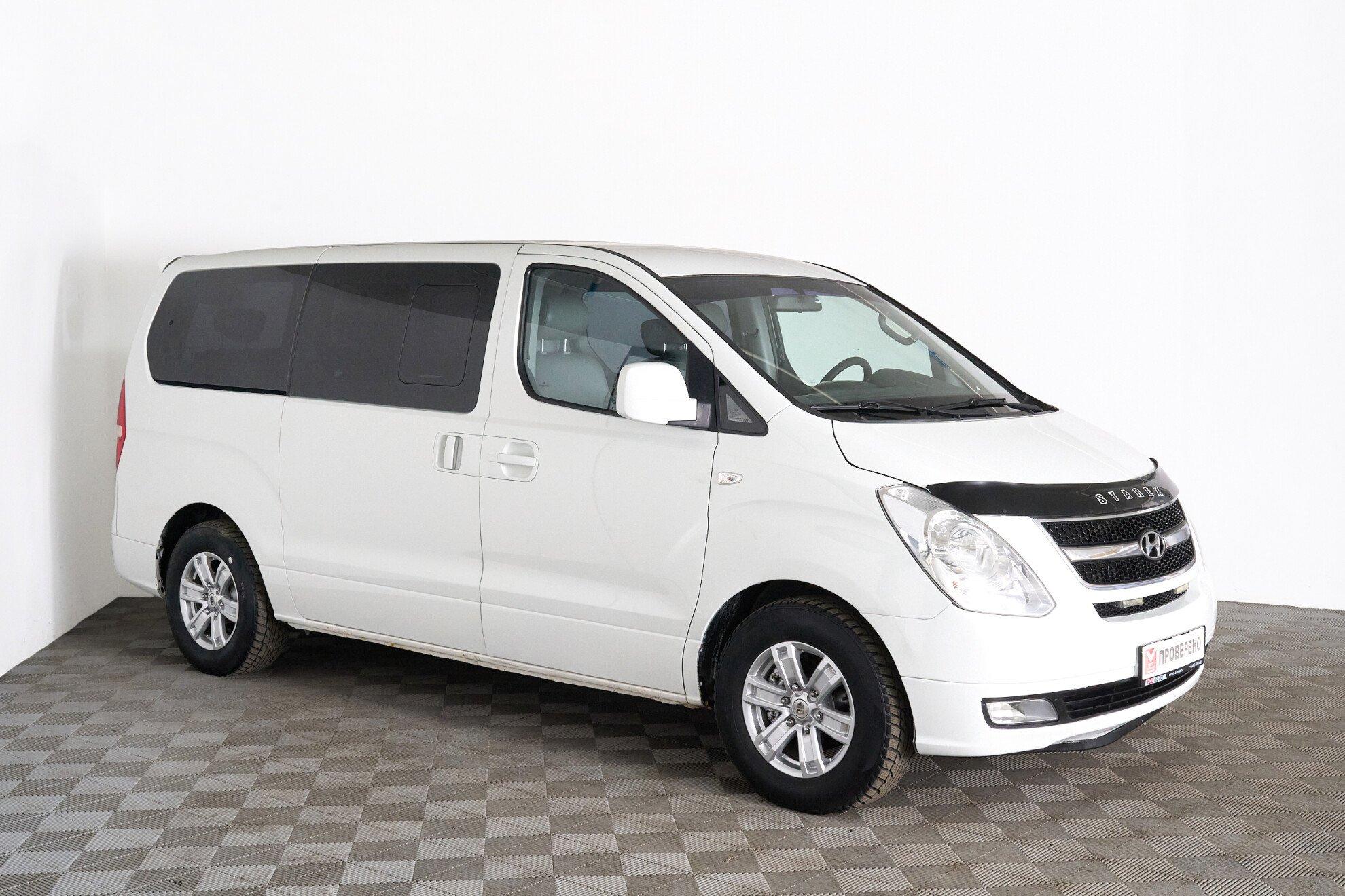 Hyundai Grand Starex 2012, белый