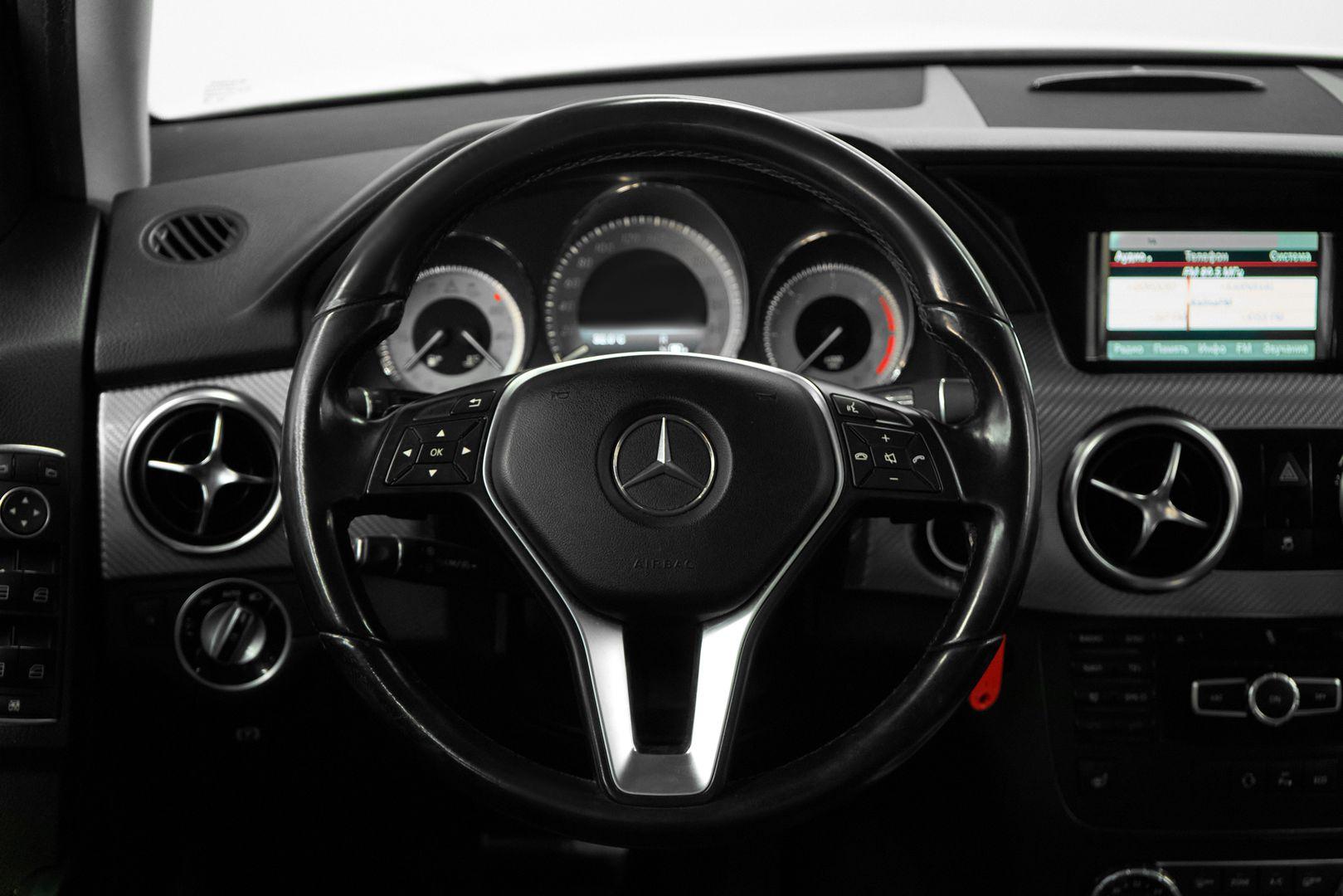 Mercedes-Benz GLK-Класс 2014, белый