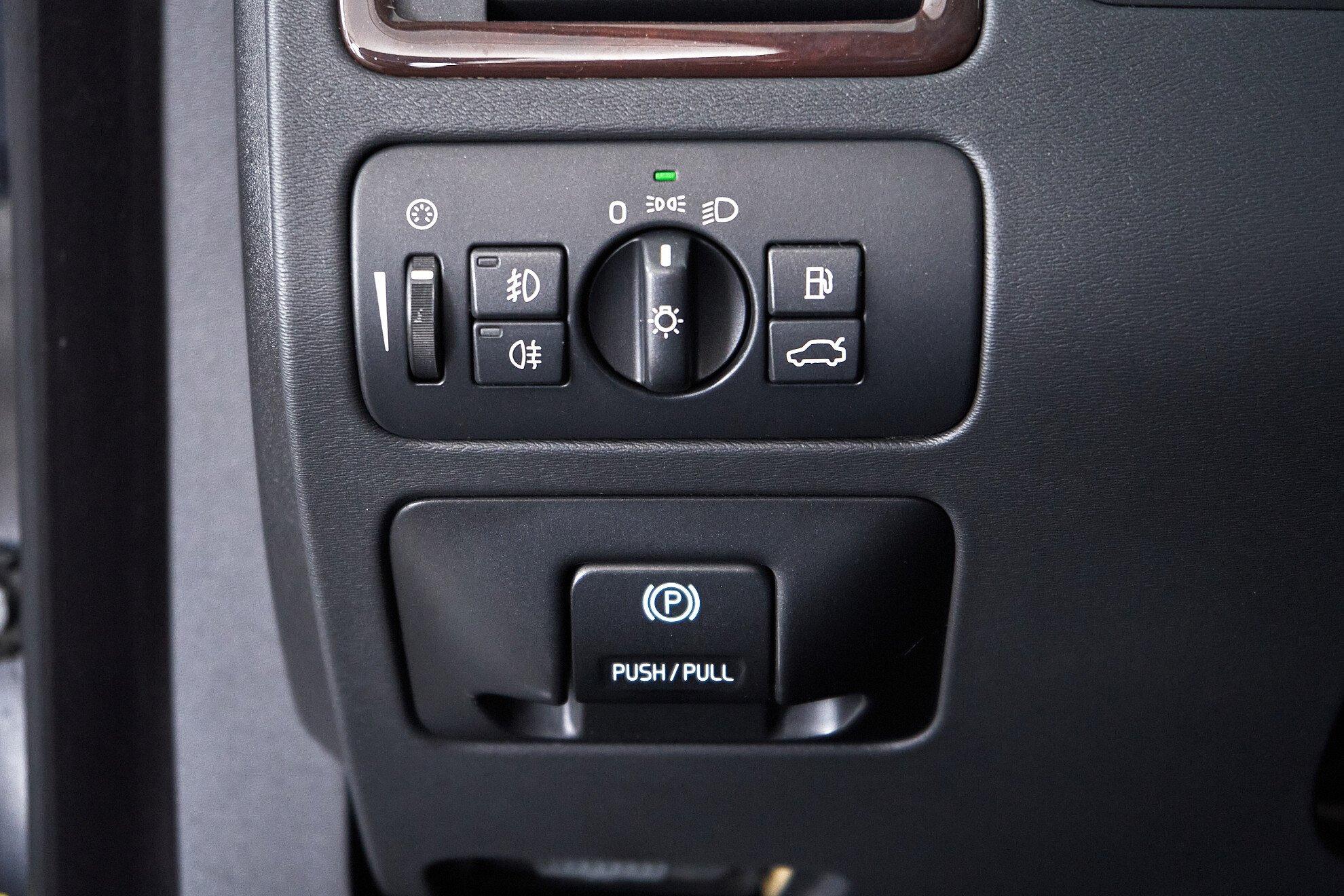 Volvo S80 2009, черный