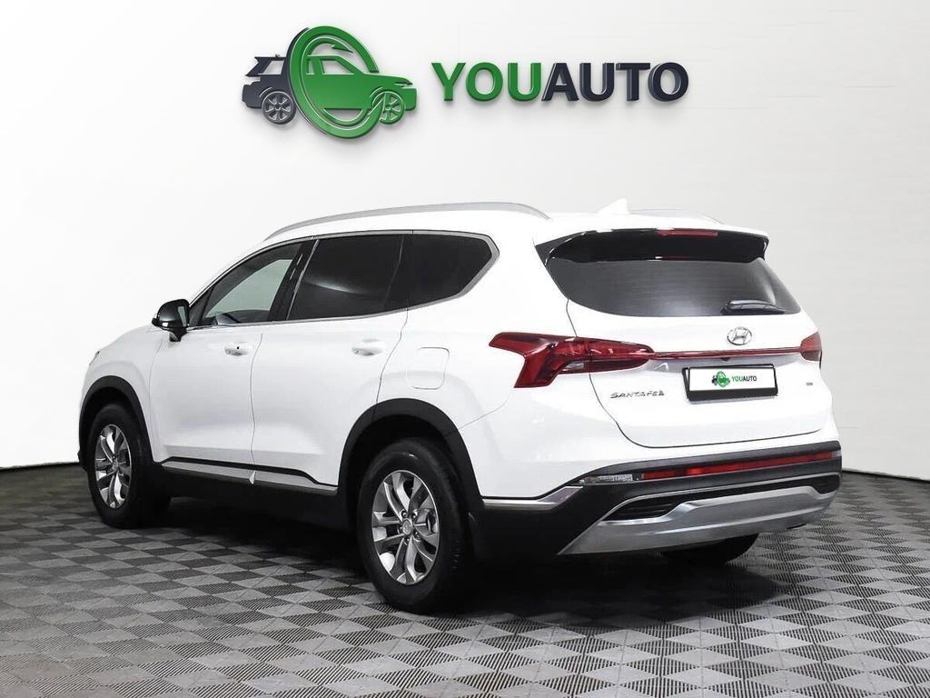 Hyundai Santa Fe 2022, белый
