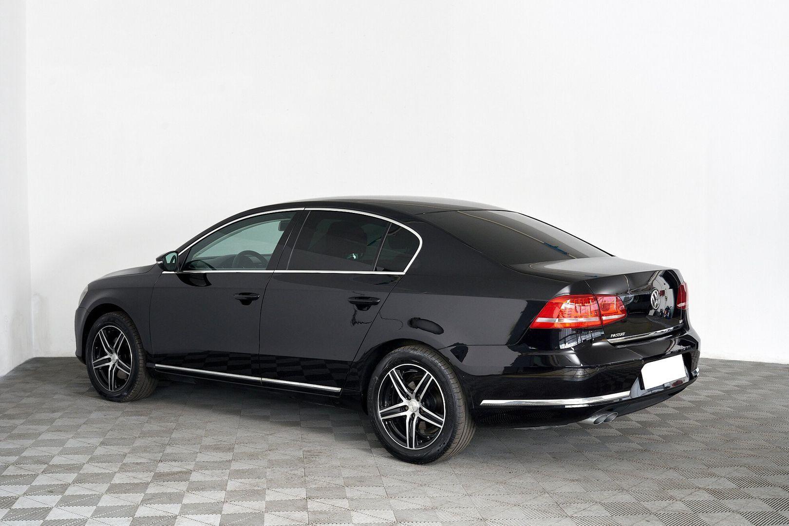 Volkswagen Passat 2013, черный