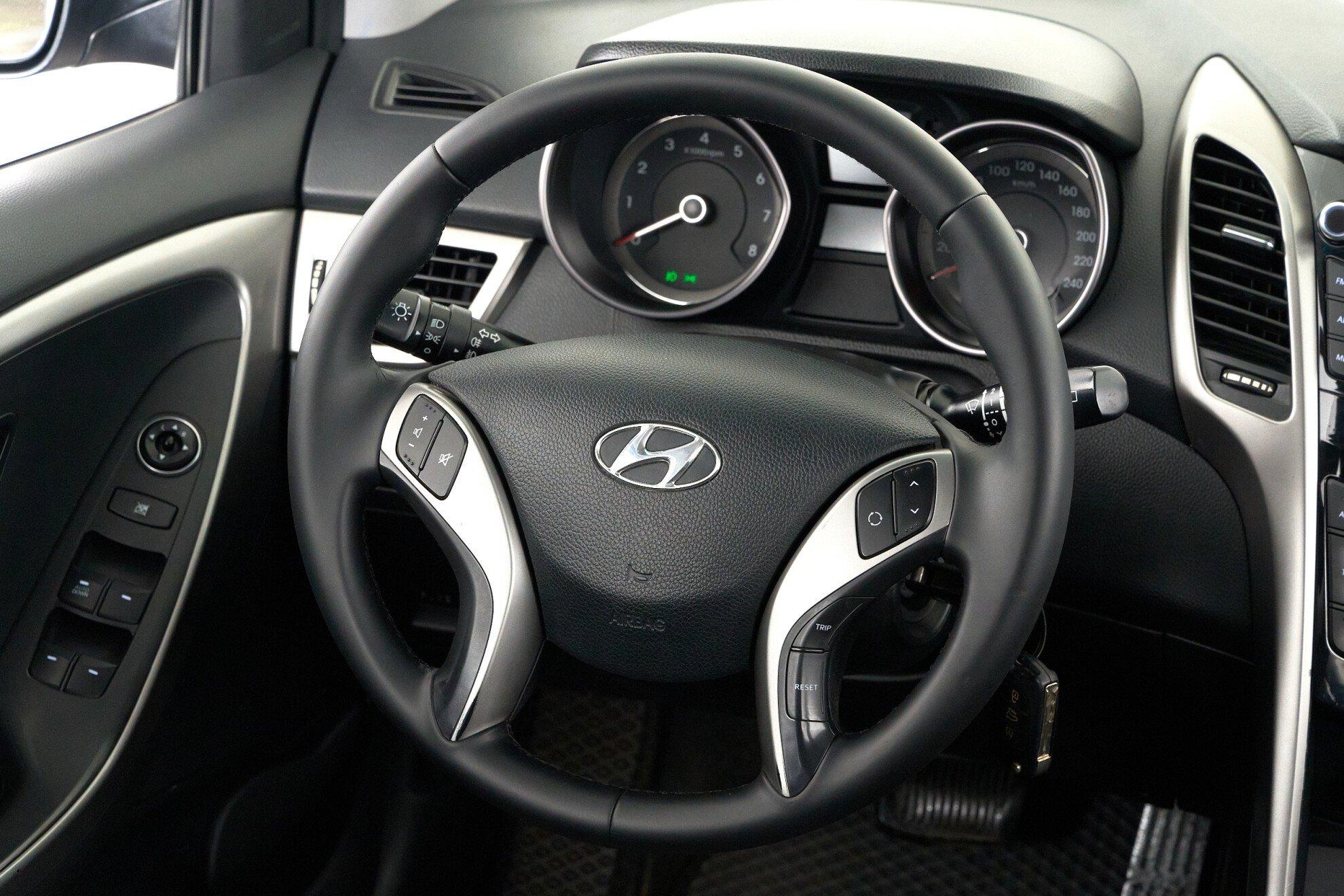Hyundai i30 2014, коричневый
