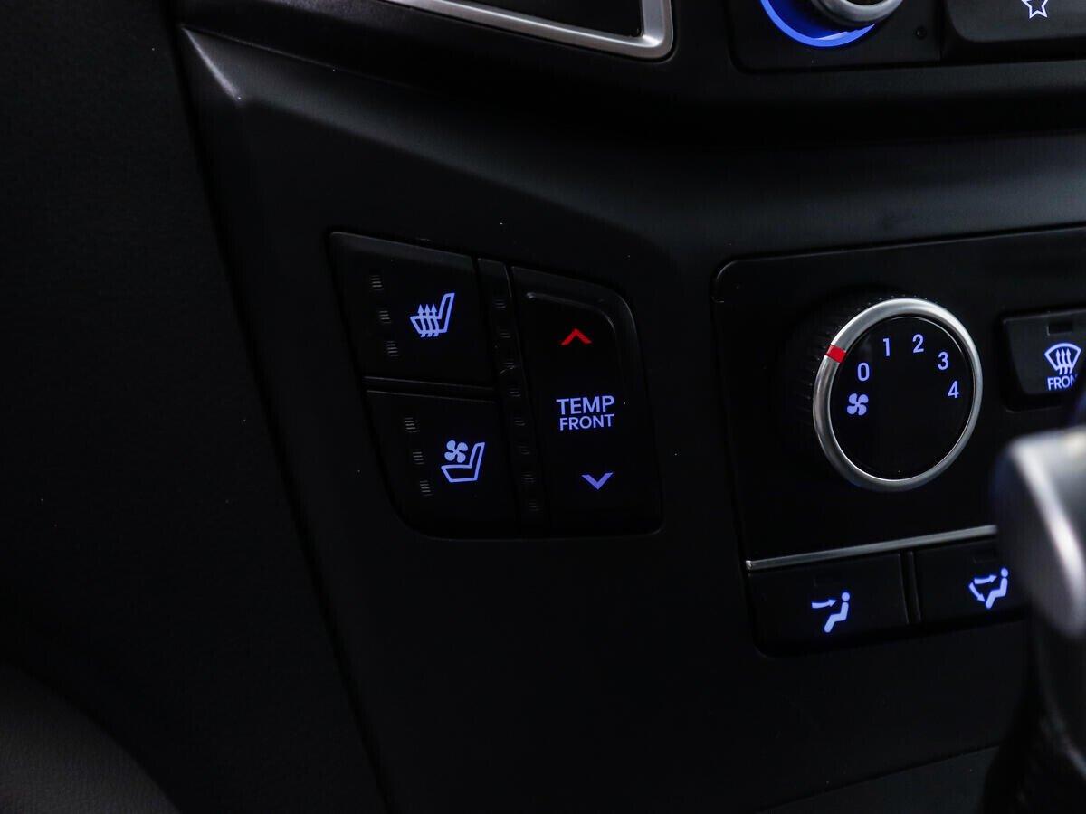 Hyundai Grand Starex 2019, черный