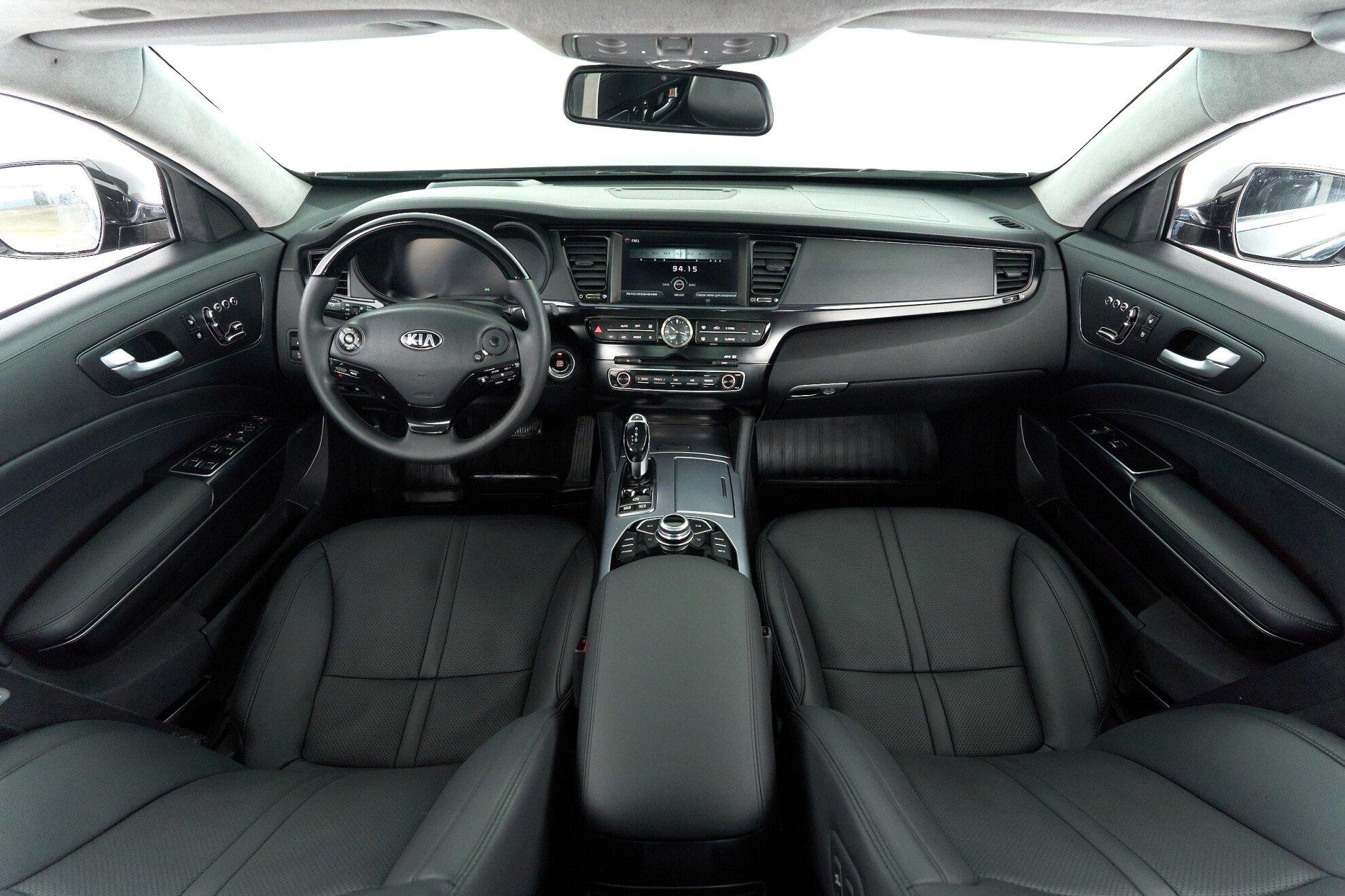 Kia Quoris 2015, черный