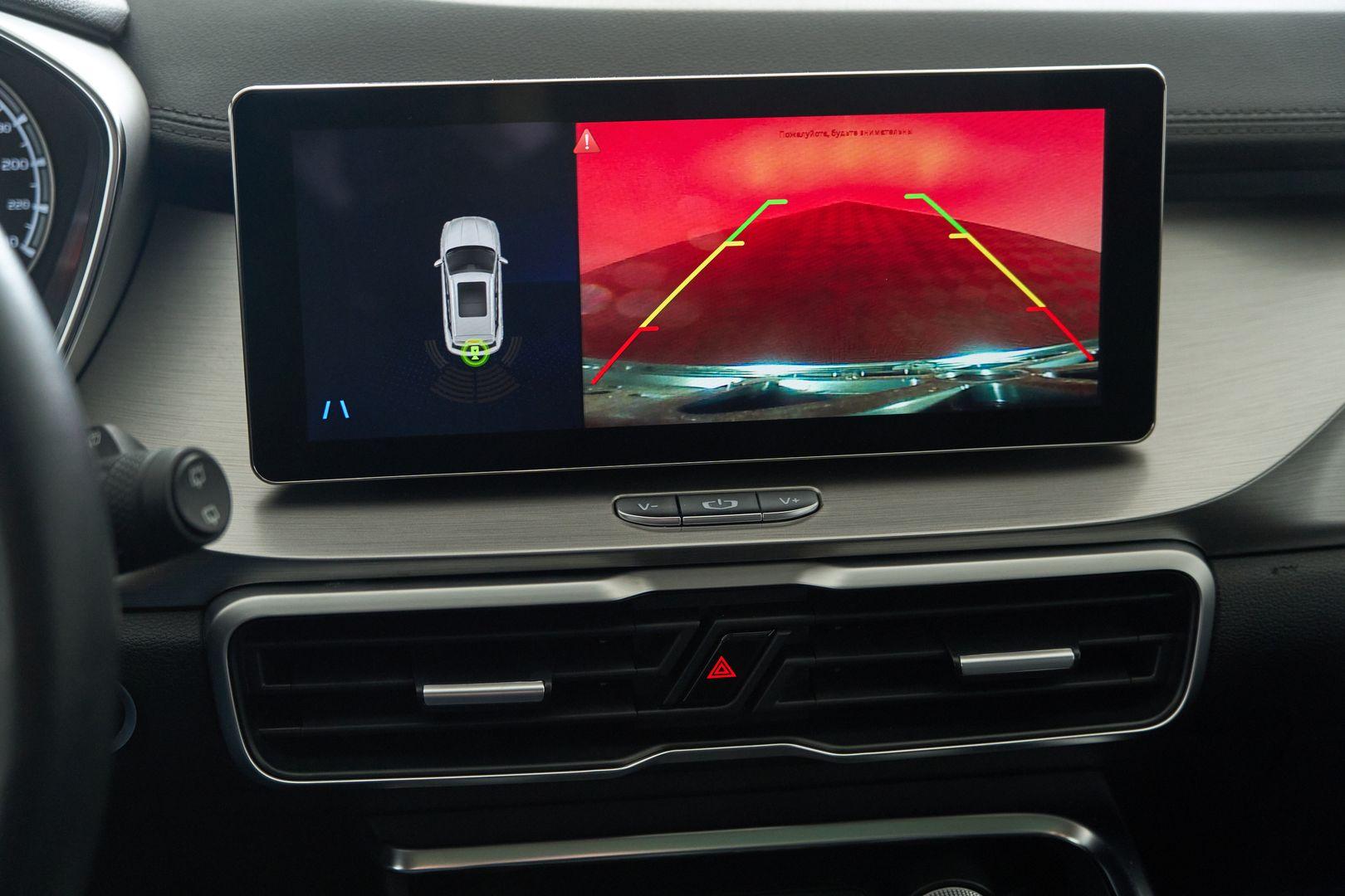 Geely Coolray 2020, белый