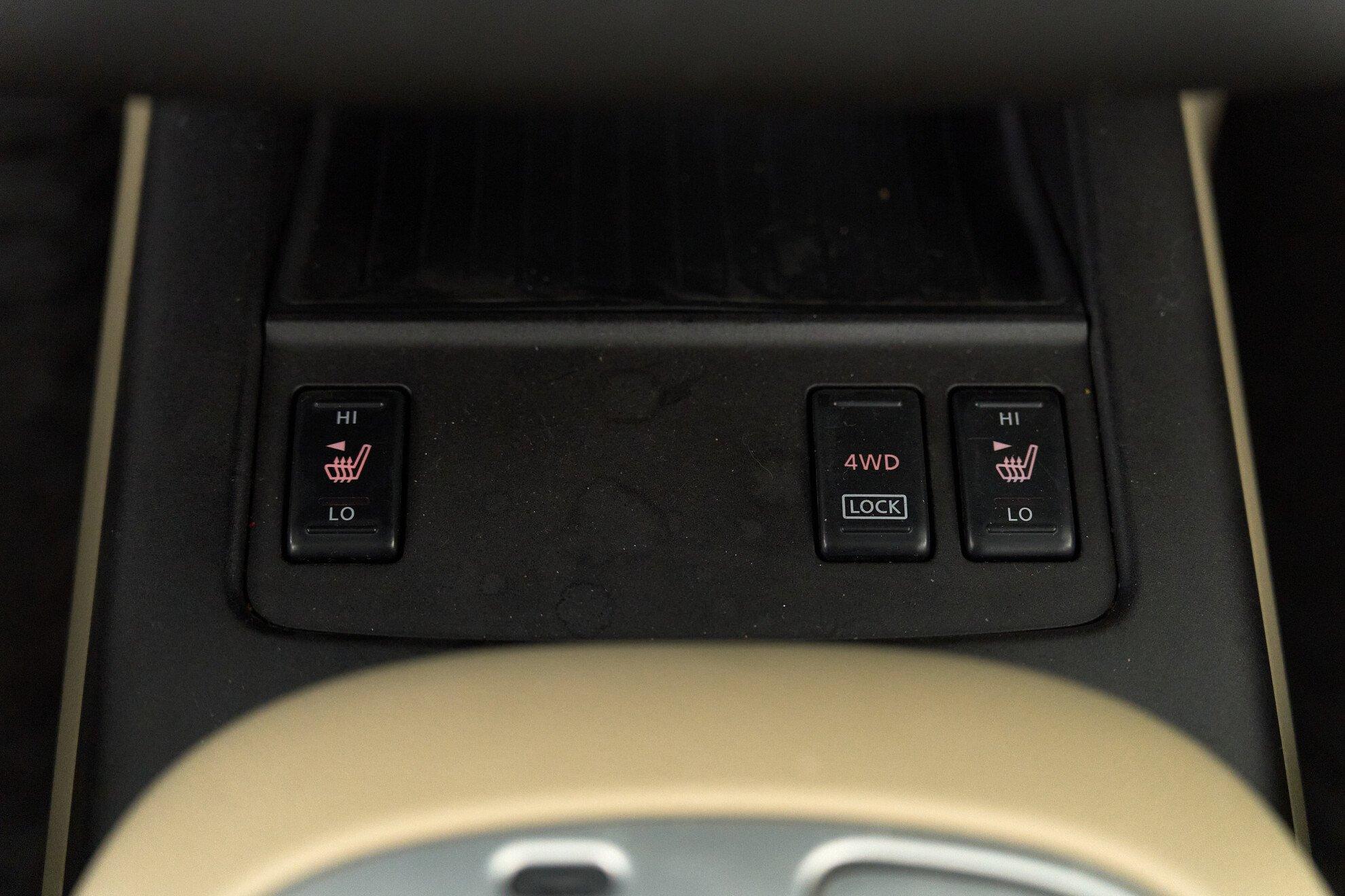 Nissan Murano 2012, бежевый