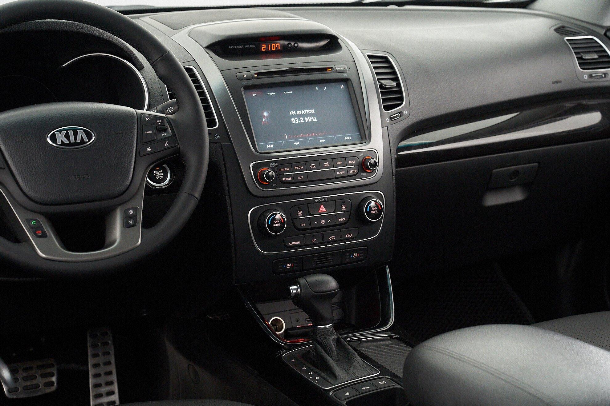 Kia Sorento 2015, белый