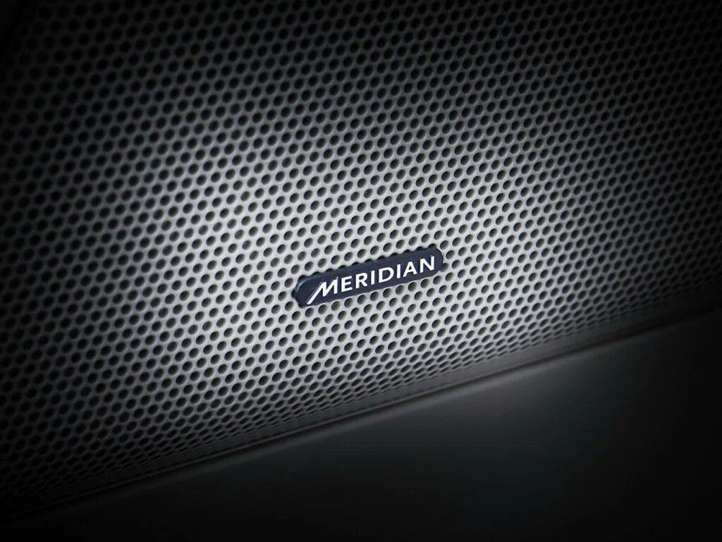 Land Rover Freelander 2014, белый