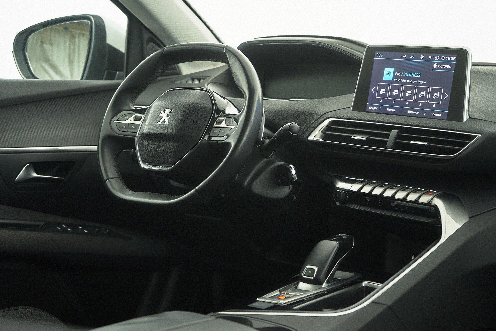 Peugeot 3008 2018, белый