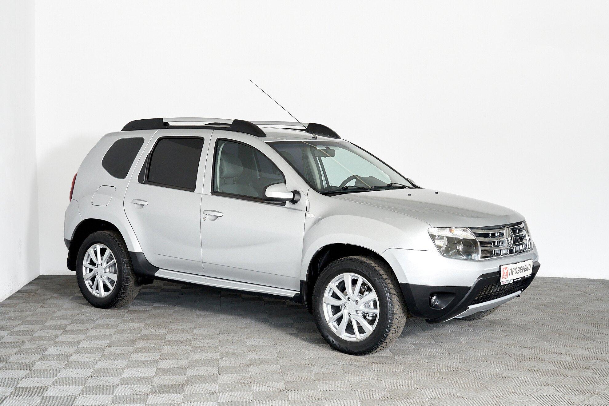 Renault Duster 2015, серый