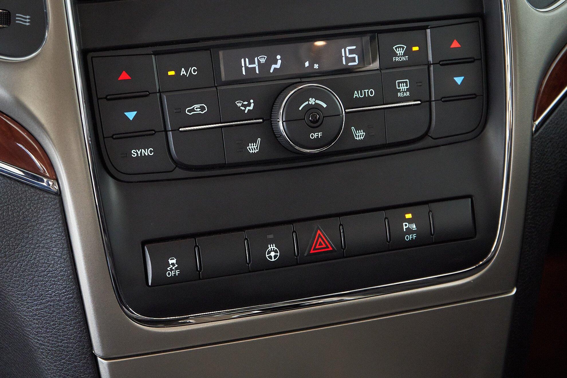 Jeep Grand Cherokee 2012, черный