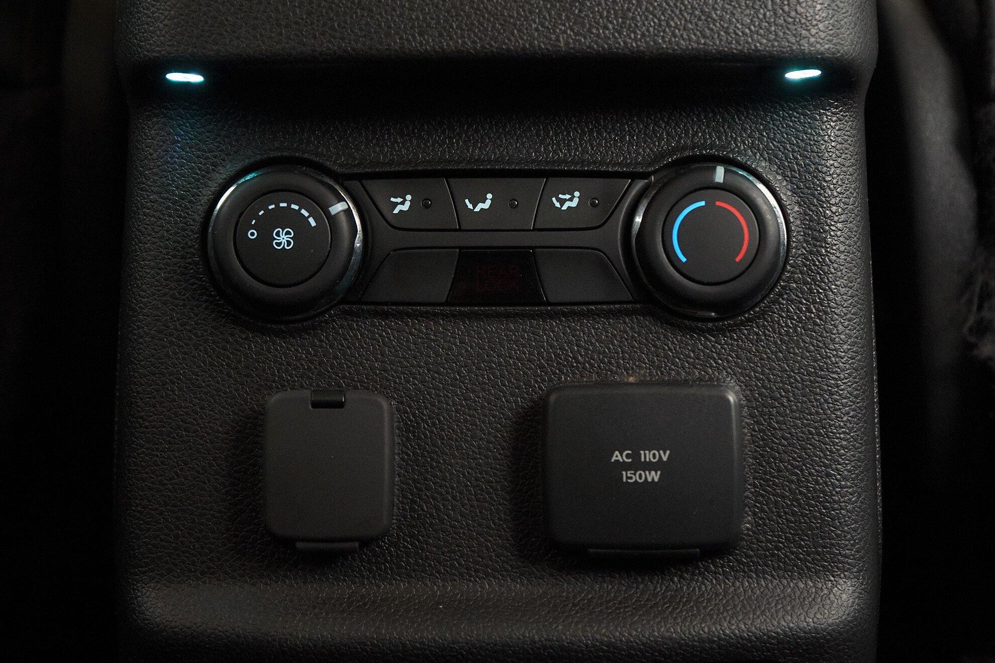 Ford Explorer 2014, черный