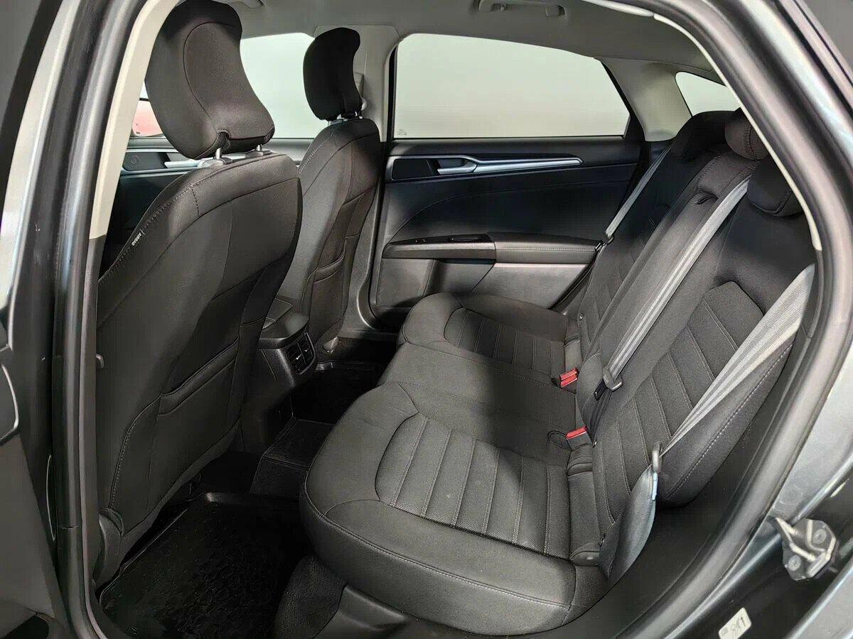 Ford Mondeo 2018, серый