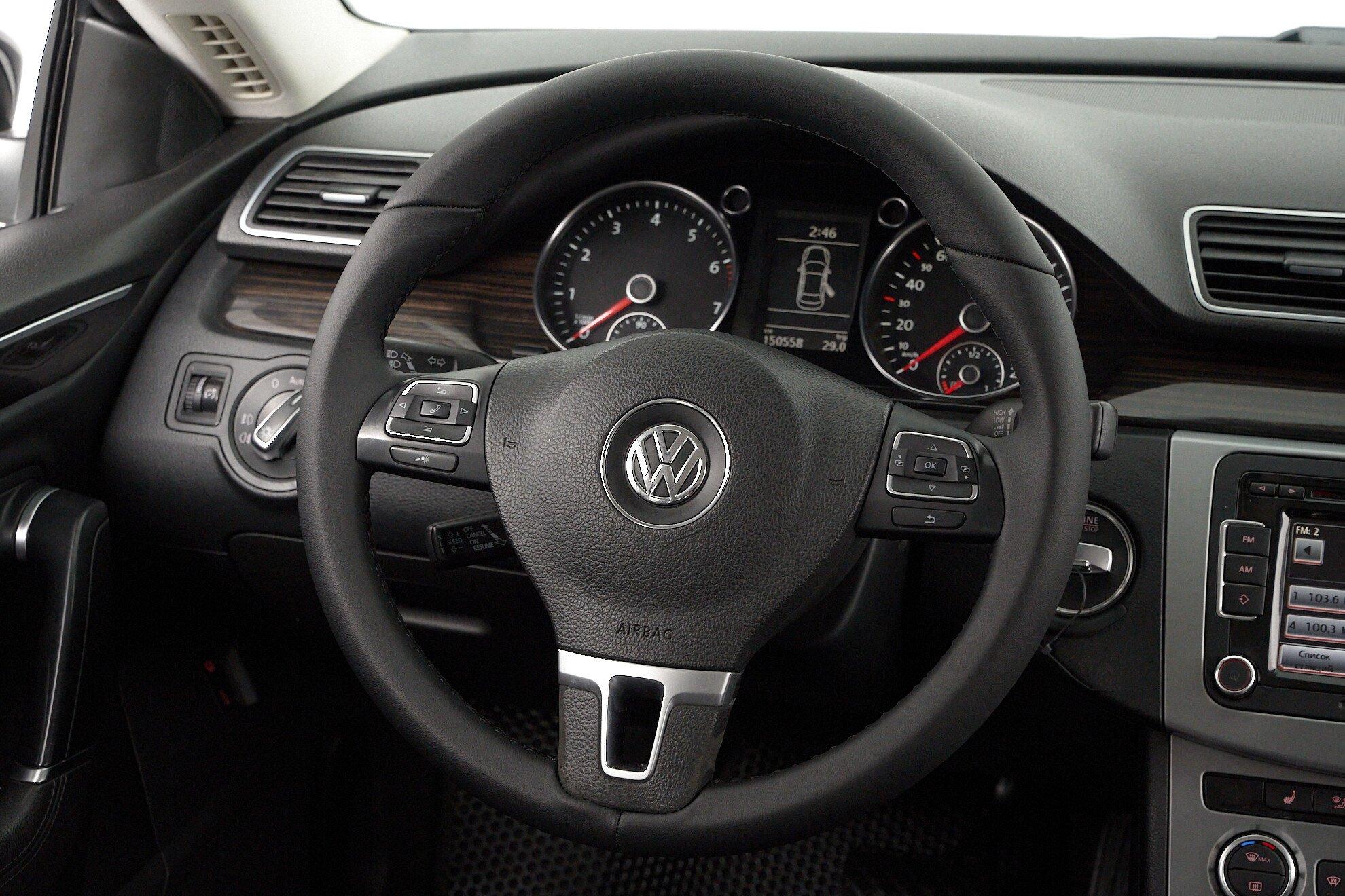 Volkswagen Passat CC 2013, черный
