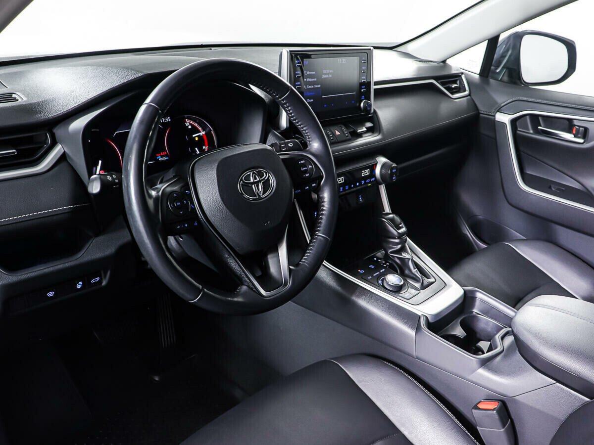 Toyota RAV4 2022, черный