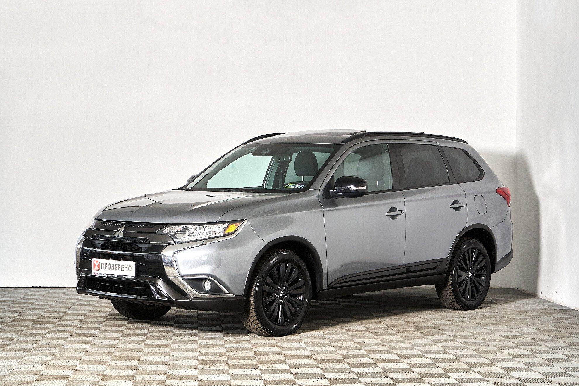 Mitsubishi Outlander 2019, серый